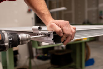 Fenêtres PVC, alu ou bois ? Lequel choisir pour votre rénovation en Île‑de‑France